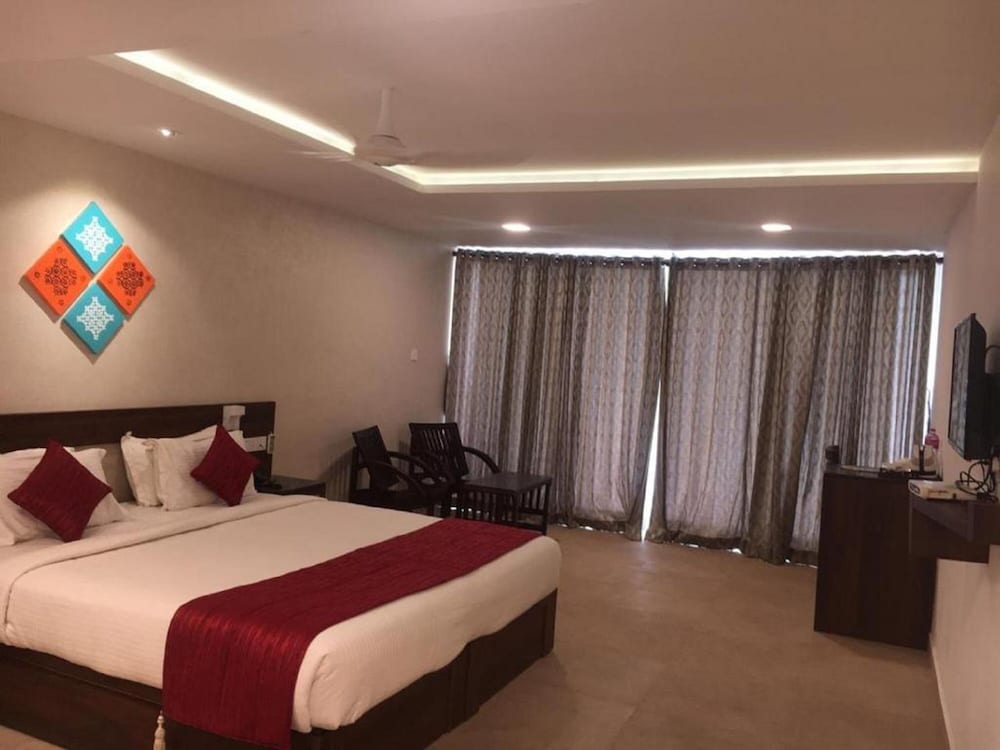 Deluxe Double Room - Photo 18
