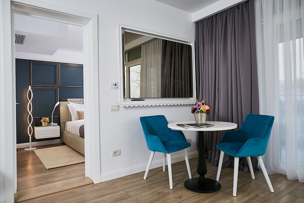 Senior Suite, Balcony photo 2