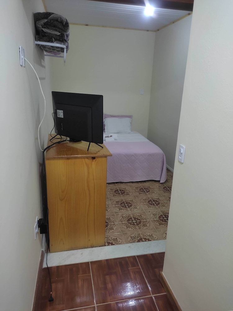 Double or Twin Room, 1 Queen Bed photo 2