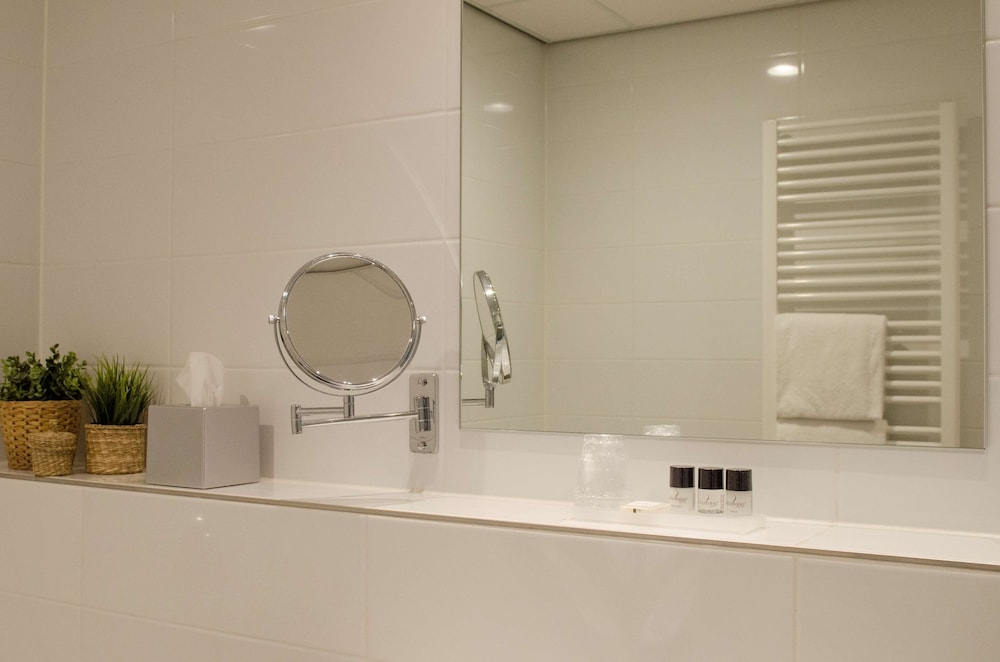 Executive Room, 1 King Bed, Non Smoking - Photo 6