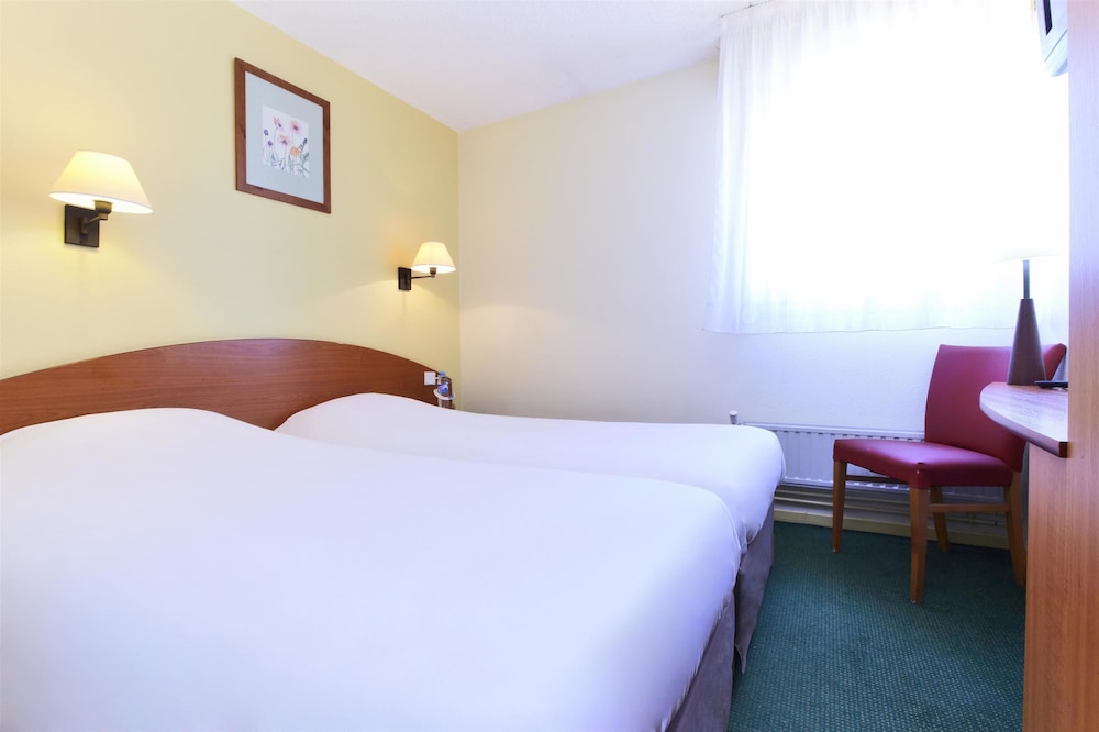 Standard Room, 2 Twin Beds photo 1
