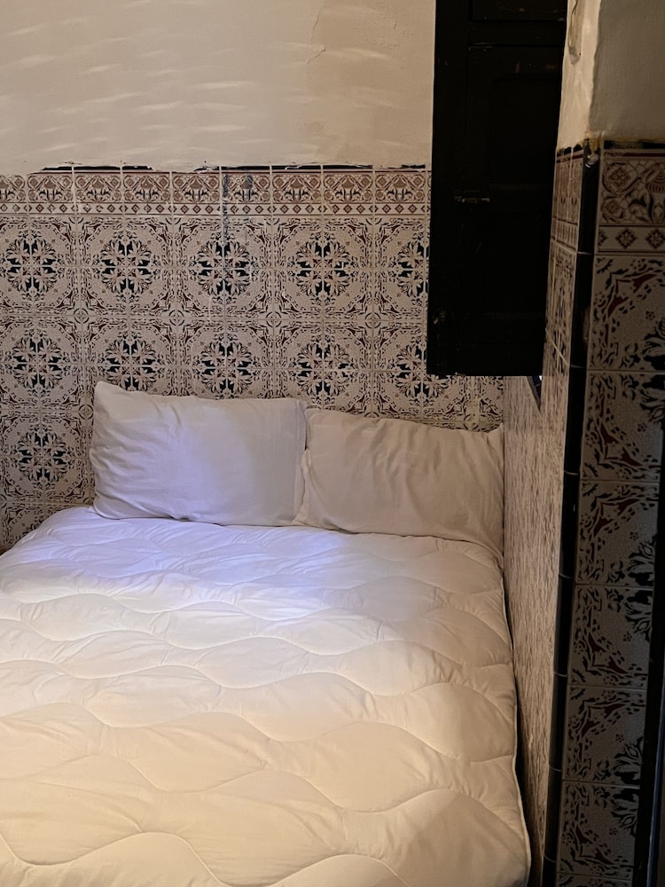 Standard Double Room - Photo 2