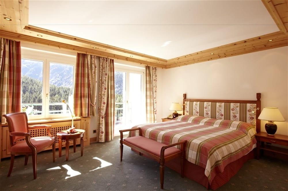 Suite - Photo 3