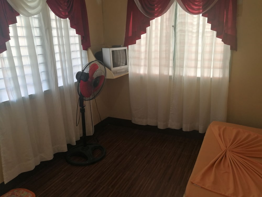 Standard Fan Room photo 2