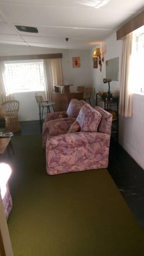 Family Room photo 3
