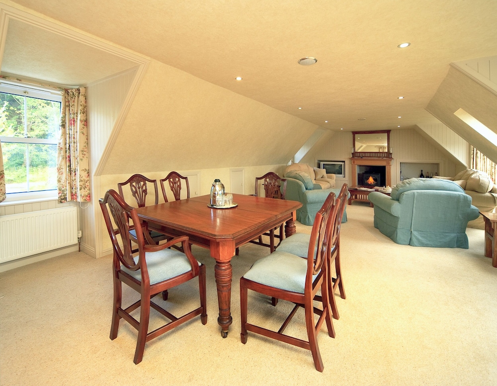 2 Bedroom Garden Cottage photo 2