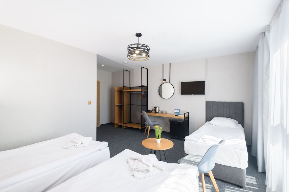 Deluxe Triple Room - Photo 8