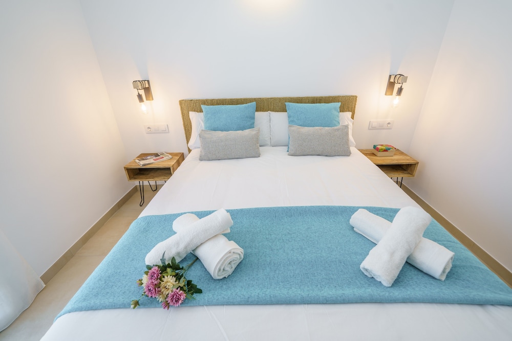 Family Apartment, 3 Bedrooms, Patio, Ground Floor