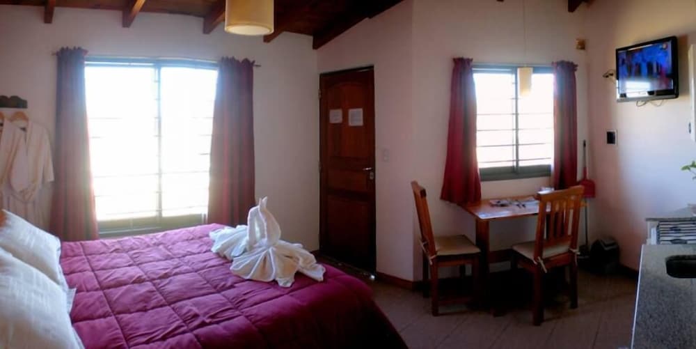 Cabin (Cosmos) photo 1