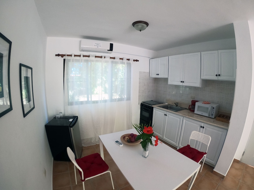 Family Apartment, 1 Bedroom, Pool View