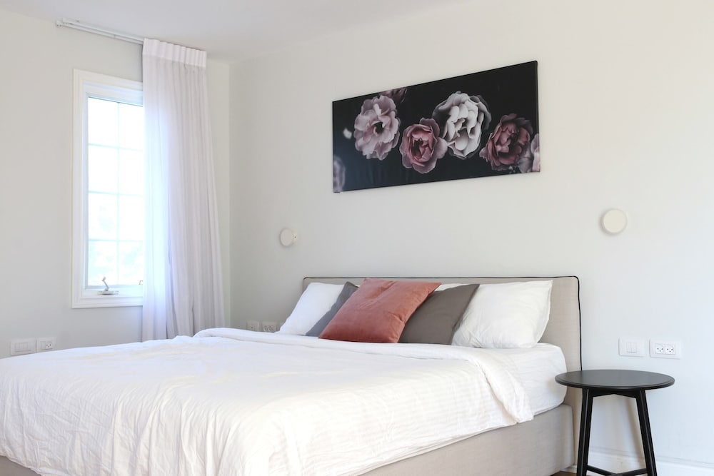 Basic Villa photo 1