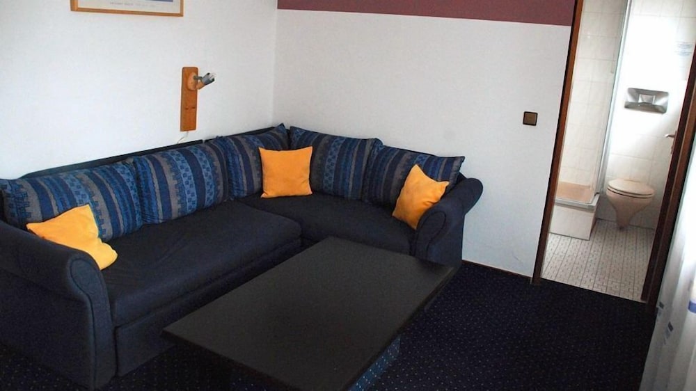Standard Double Room photo 3