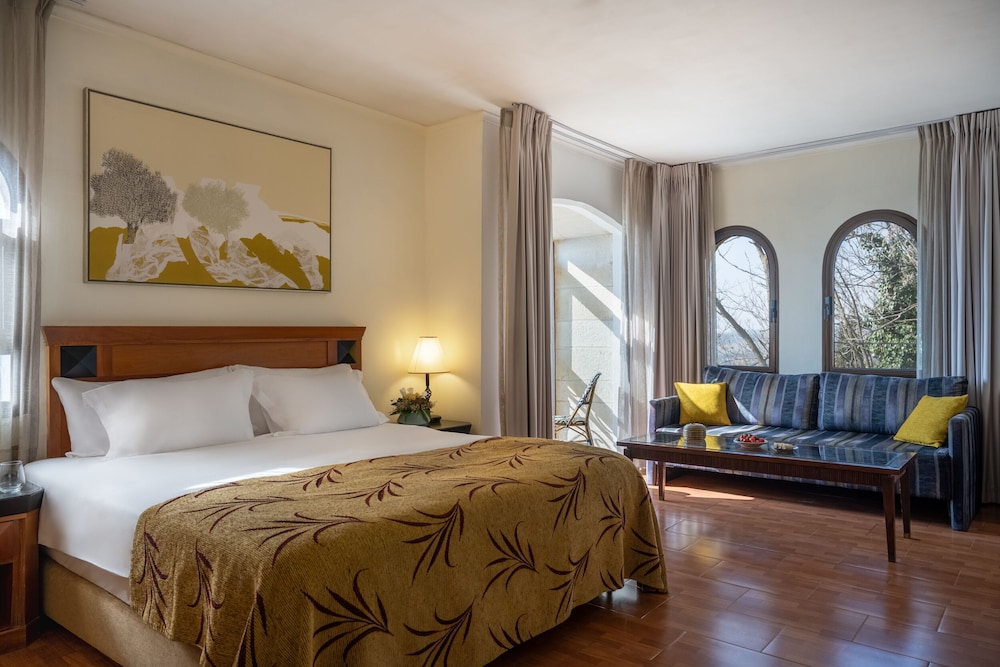 Gefen Mount Meron Room (Classic Wing) - Photo 2