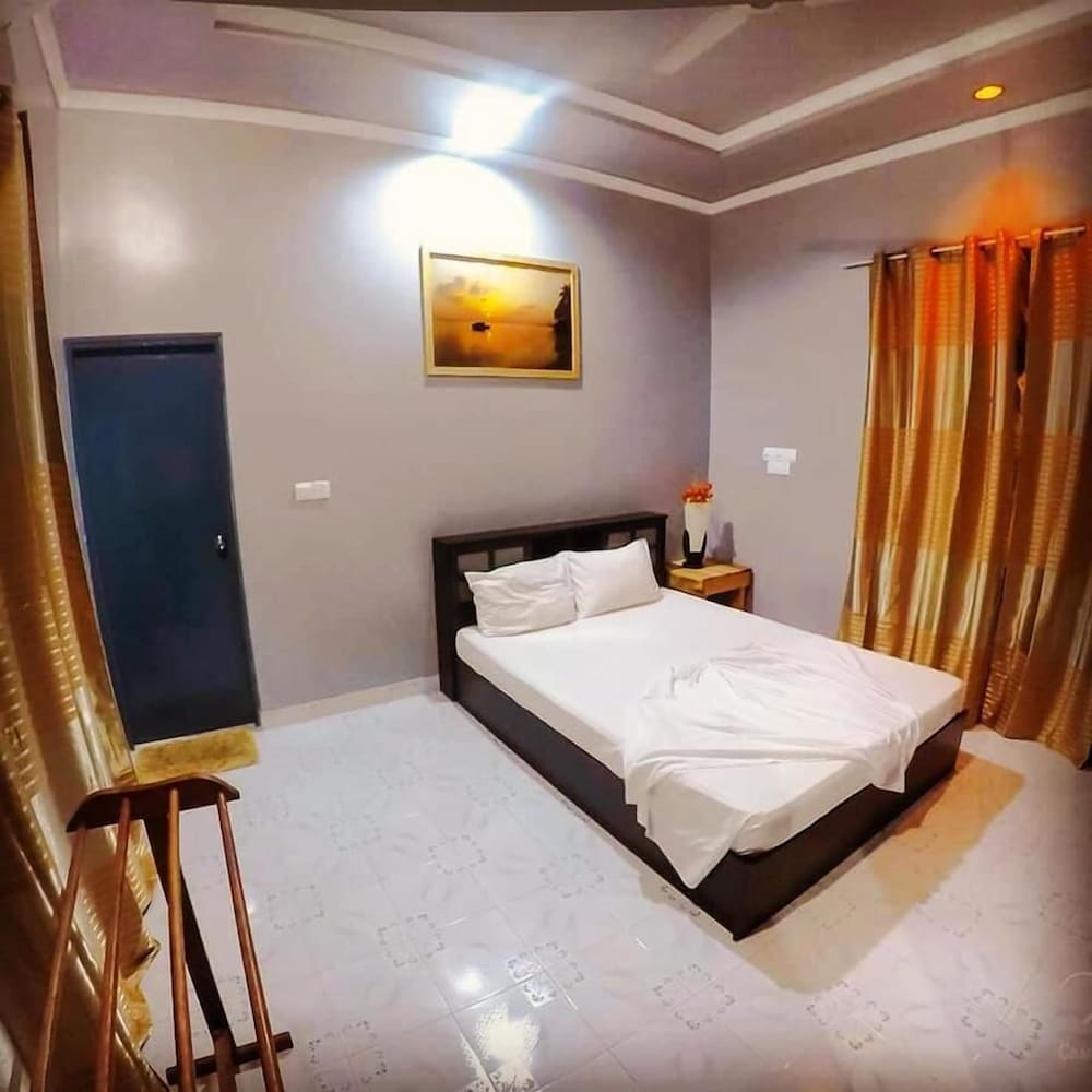 Standard Twin Room, City View photo 3