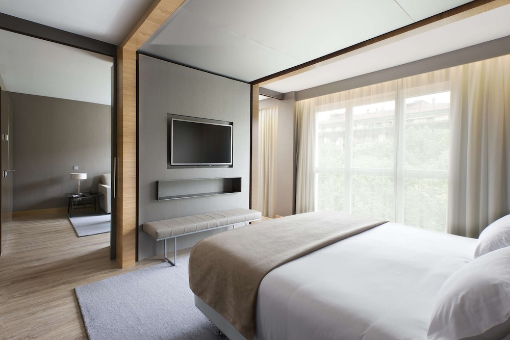 Premium Room (Extra Bed 3 Adults) - Photo 5