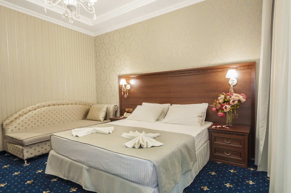 Standard Double or Twin Room photo 2