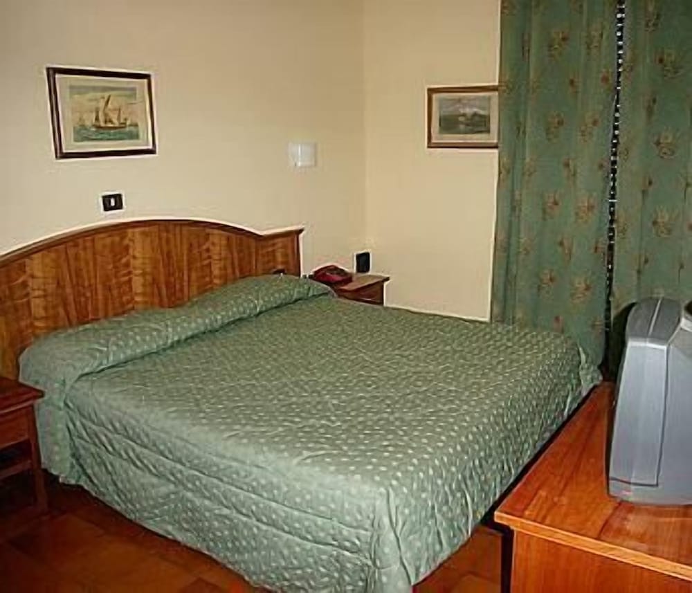 Triple Room - Photo 2
