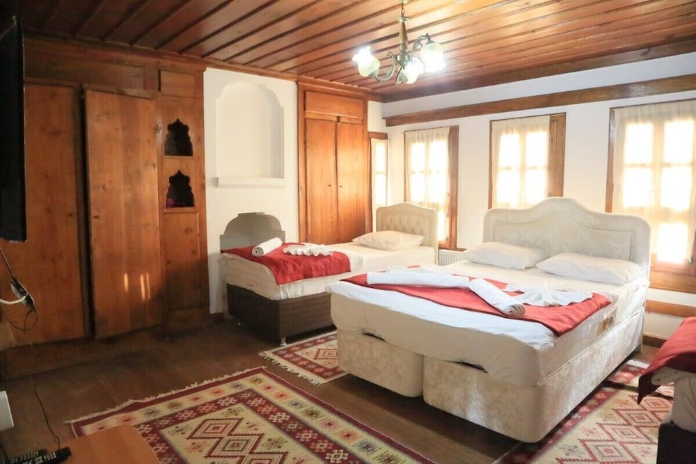 Family Double or Twin Room photo 2