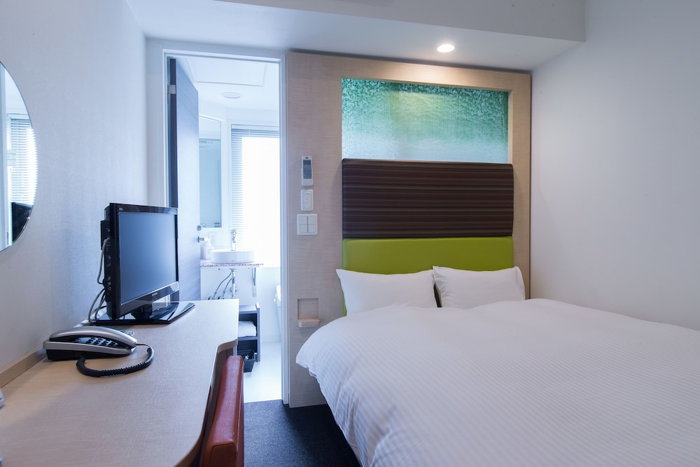 Double Room Non-Smoking photo 3