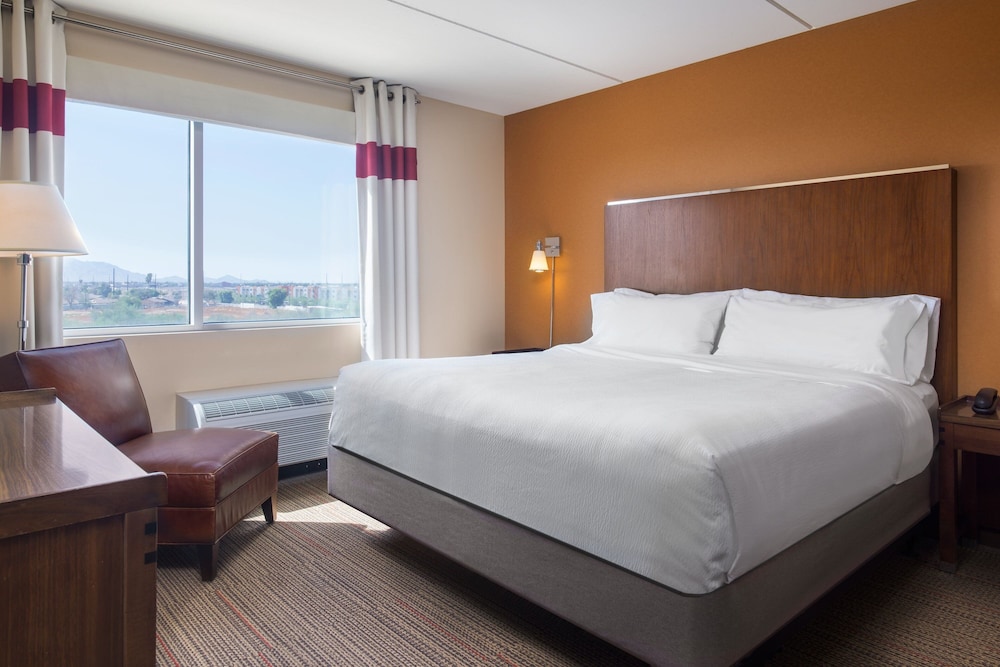 Suite, 1 Bedroom photo 2