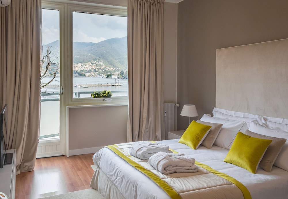 Luxury Apartment, Terrace, Lake View (Cavour)