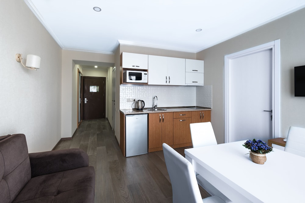 Deluxe Double Room, Sea View - Photo 10