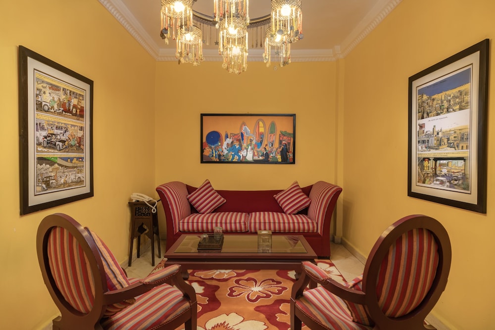 Deluxe King Suite