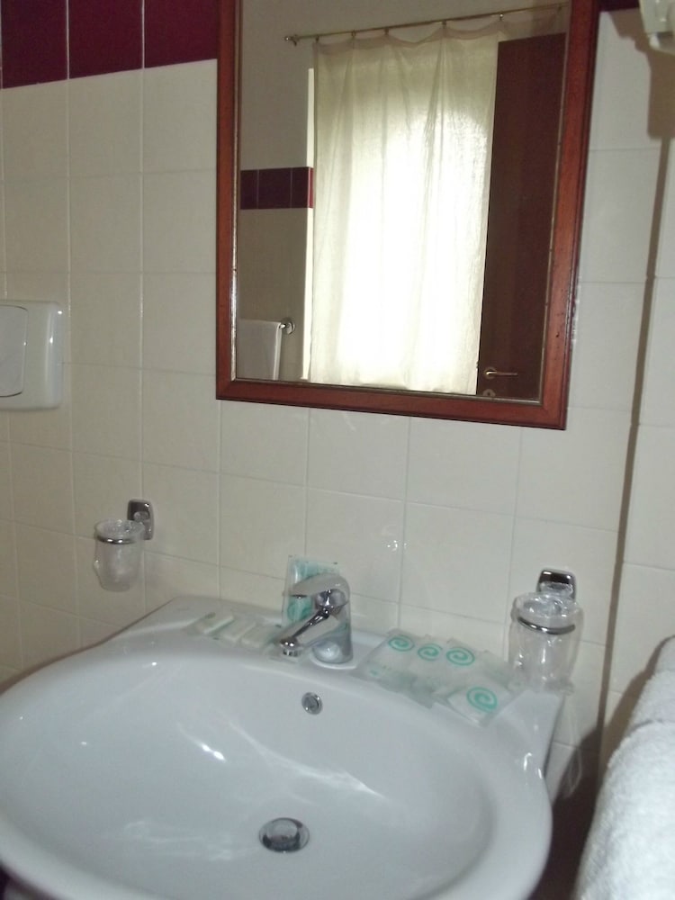Single Room, 1 Twin Bed photo 3