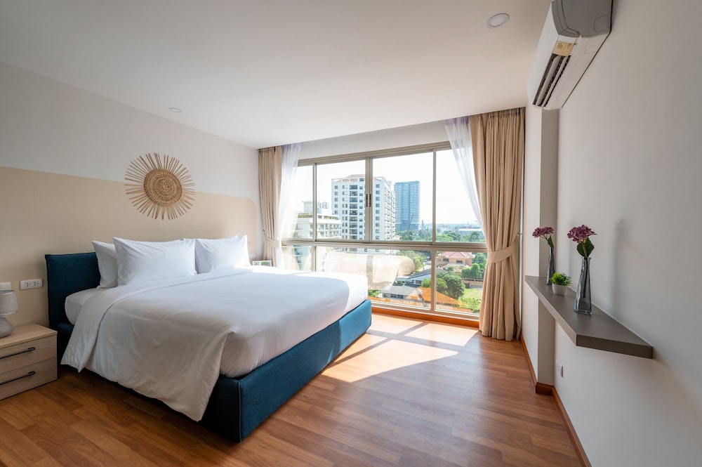 Deluxe Room, 1 Bedroom photo 3