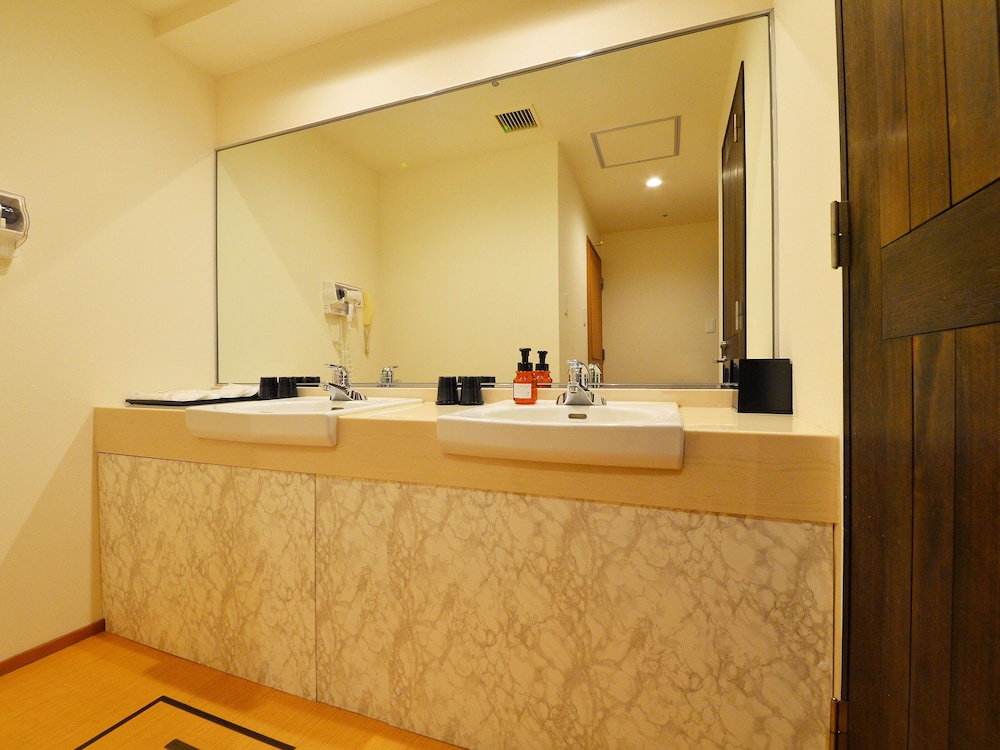 Family Room, Non Smoking,Main Building - Photo 2