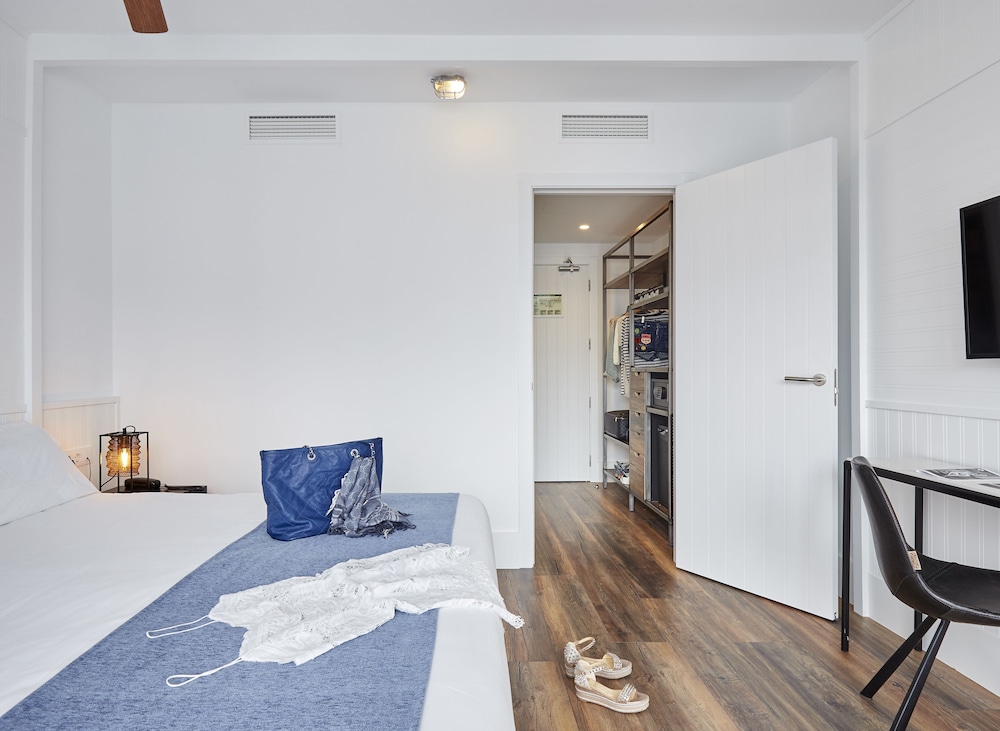 Superior Double or Twin Room (Access to Avana Rooftop) - Photo 3