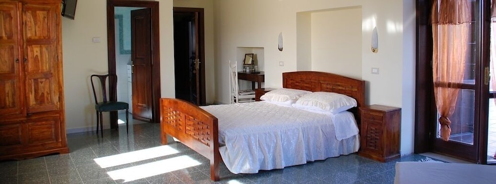 Quadruple Room (External Bathroom) photo 1