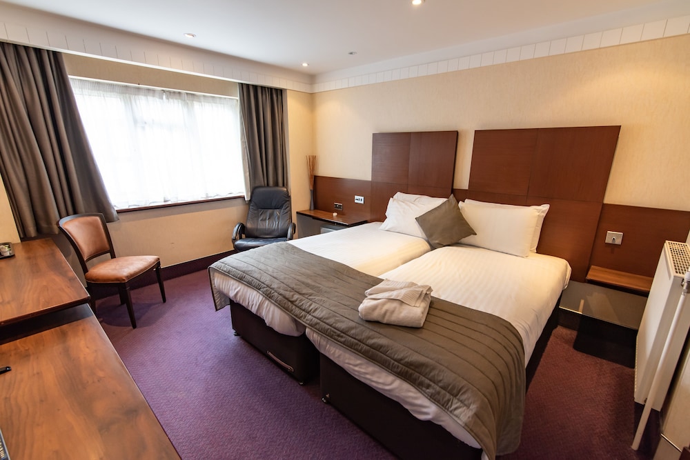 Standard Twin Room - Photo 1