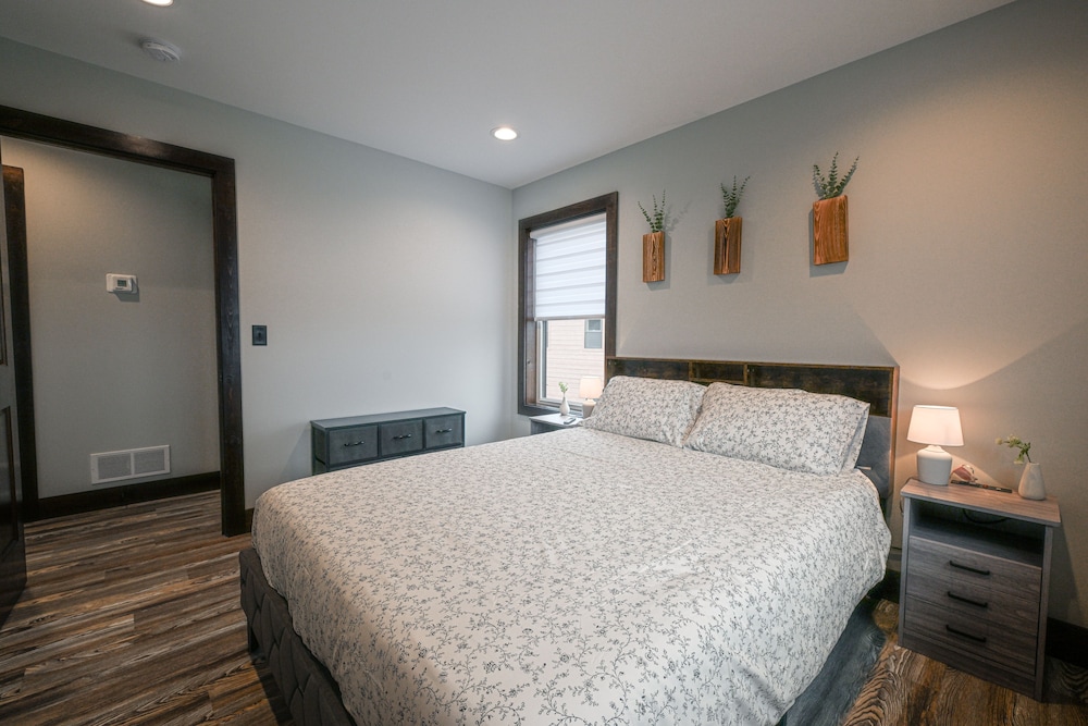 House (4 Bedrooms) photo 2