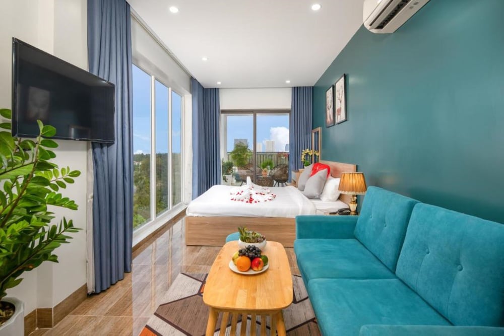 Panoramic Penthouse, Patio, Sea View - Photo 8