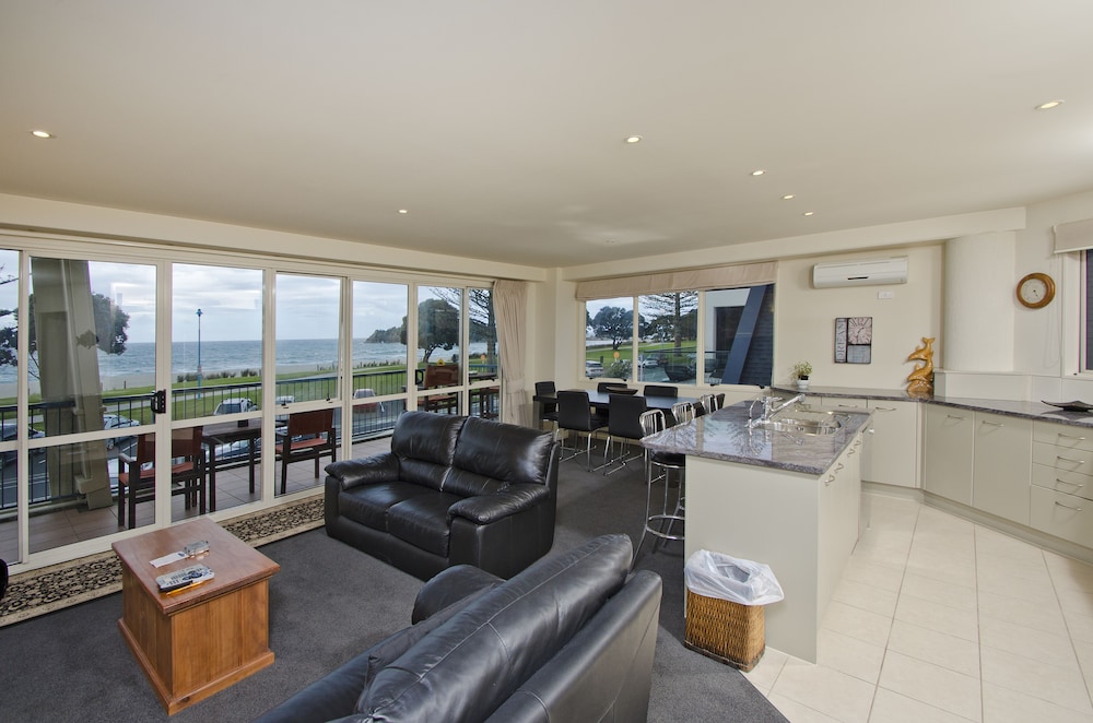 Apartment, 1 Bedroom, Ocean View photo 2