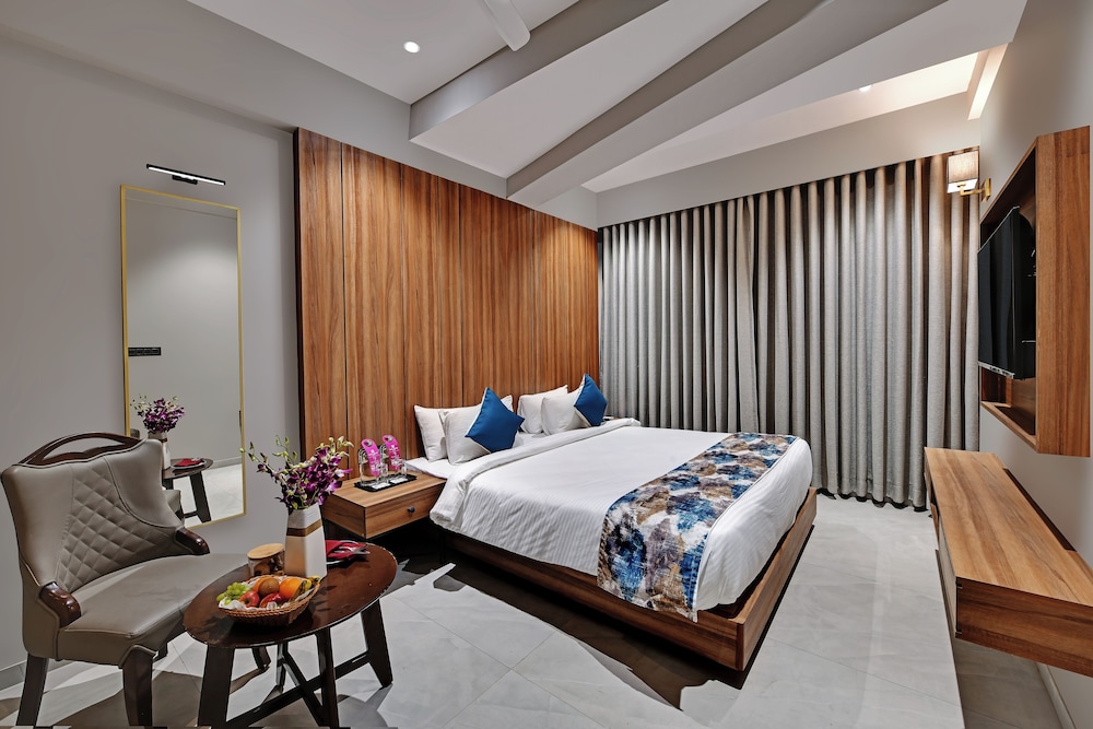 Presidential Room, Multiple Bedrooms, City View, Executive Level photo 1
