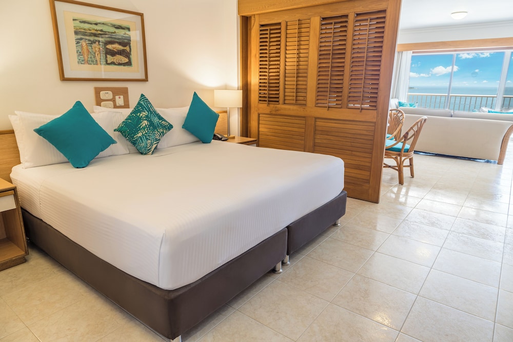 Junior Suite, 1 Bedroom, Garden View photo 1