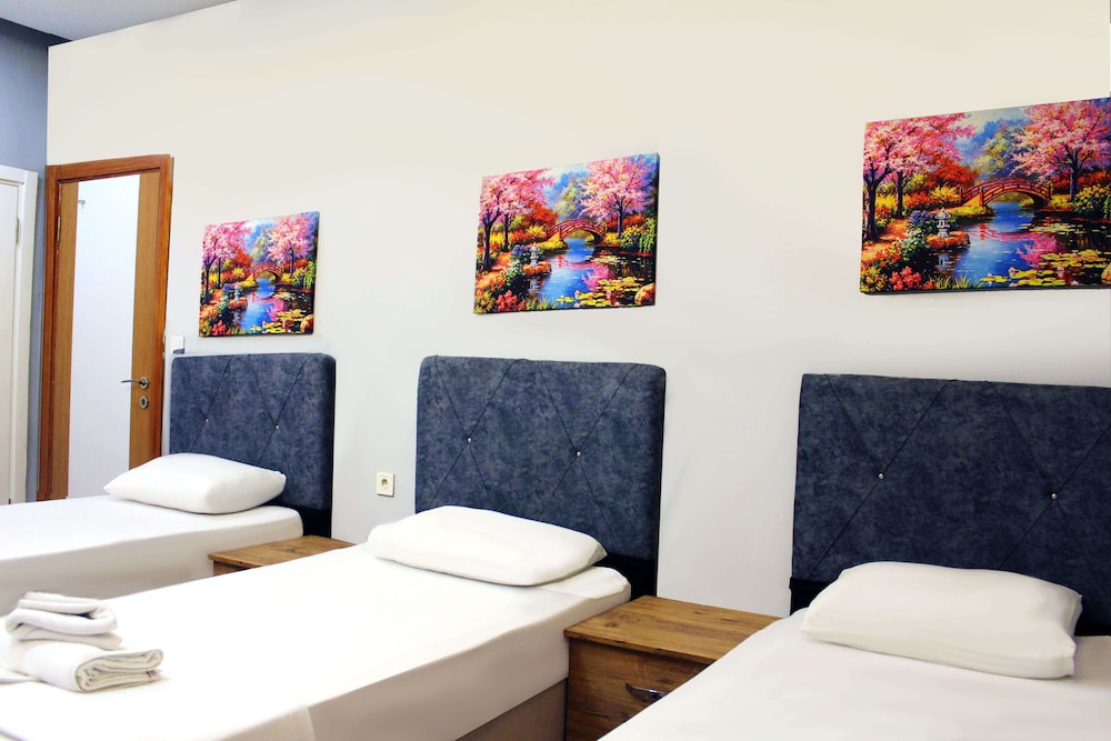 Business Triple Room photo 2