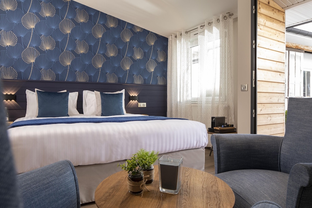 Deluxe Double Room - Photo 1