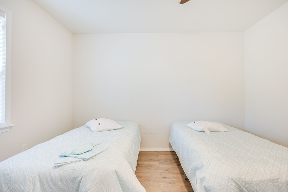House (2 Bedrooms) photo 2