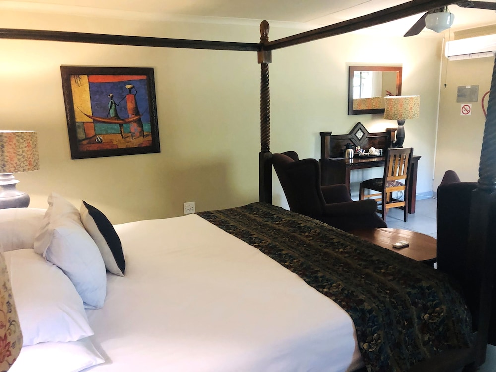 Executive Room - Photo 7