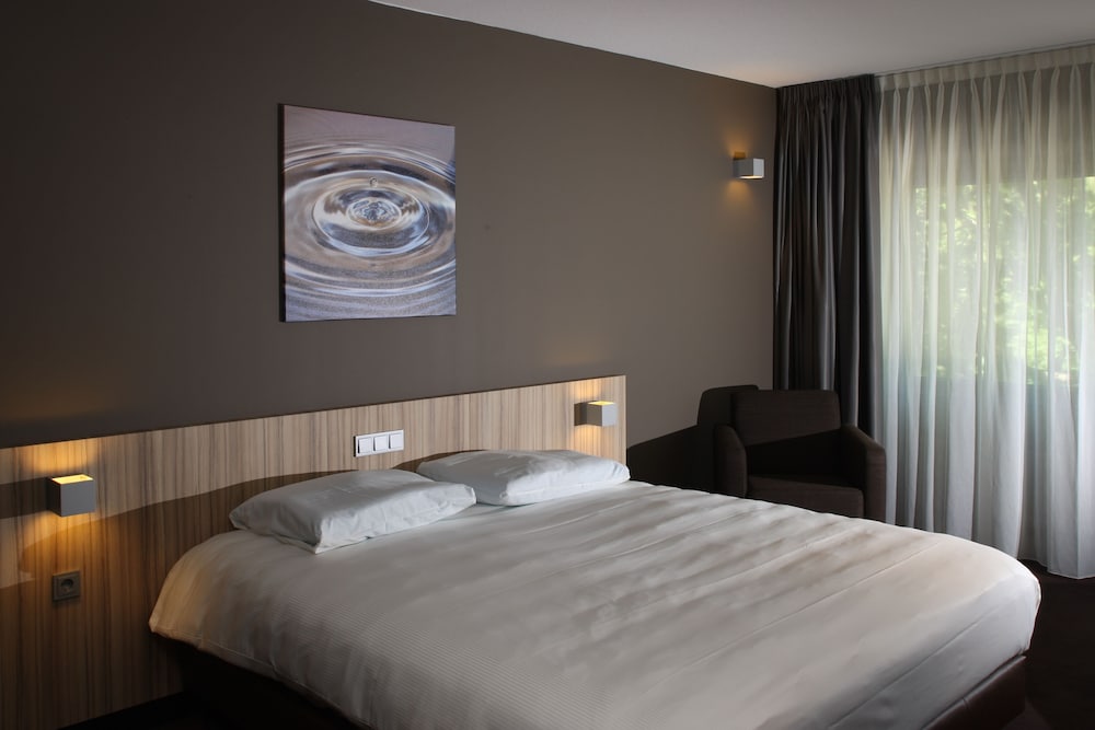 Luxury Double Room (with Shower) - Photo 1