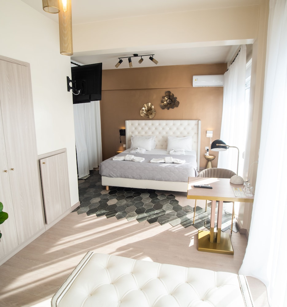 Deluxe Studio Suite photo 2
