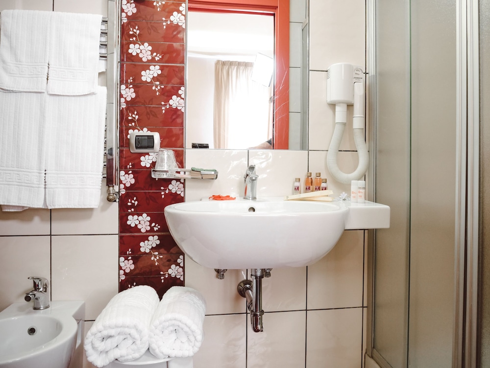 Superior Double Room - Photo 6