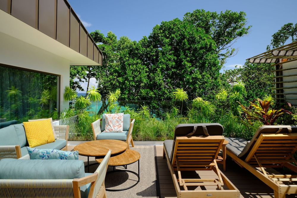 Senior Suite, 1 King Bed, Terrace, Mountain View - Photo 6
