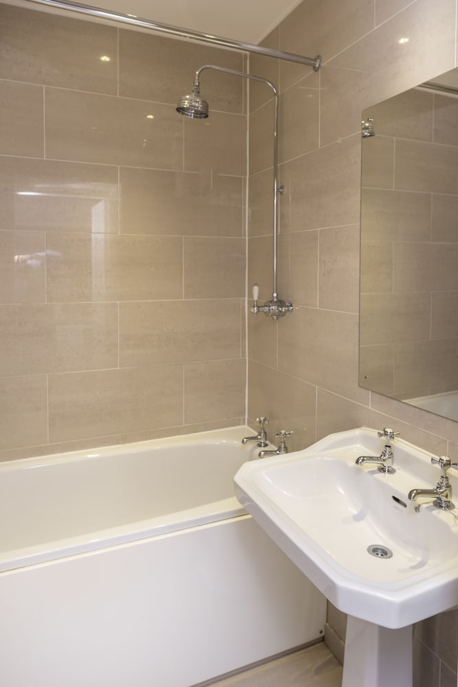 Standard Double Room - Photo 6