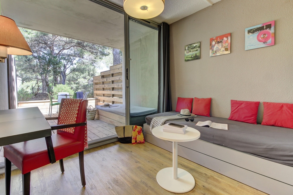 Classic Room, 2 Bedrooms, Terrace photo 3