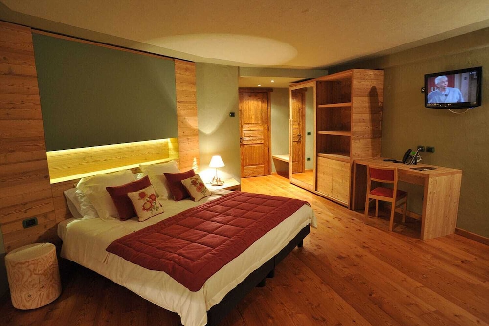 Superior Double or Twin Room - Photo 2