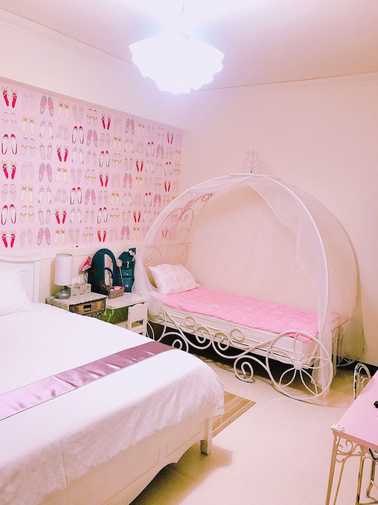 Triple Room, Multiple Beds, Non Smoking photo 3